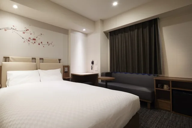 غرفة بسرير كوين، JR WEST GROUP VIA INN HAKATAGUCHI EKIMAE 2/4