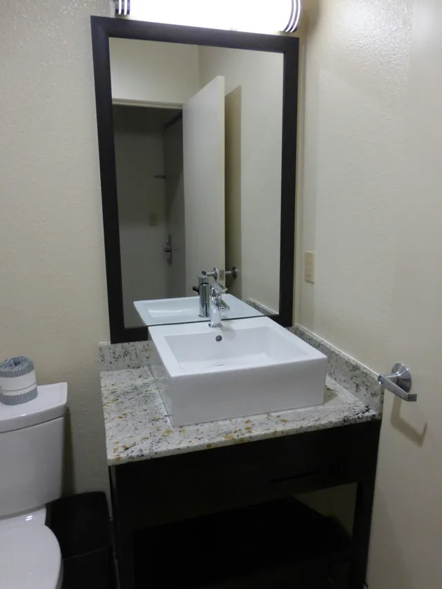غرفة ديلوكس بسريرين كوين، Red Roof Inn Hayward 4/5