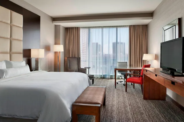 غرفة كلوب بسرير كينج بإطلالة على المدينة، Westin Phoenix Downtown 3/8