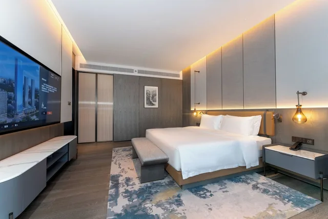 جناح تنفيذي بسرير كينج بإطلالة على النهر، Wyndham Grand Yichang Riverside 1/3