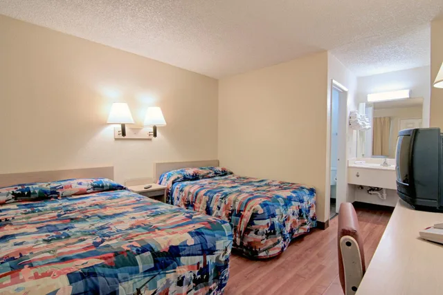 غرفة اقتصادية رباعية، Motel6 Tempe, AZ - Broadway - ASU 5/10