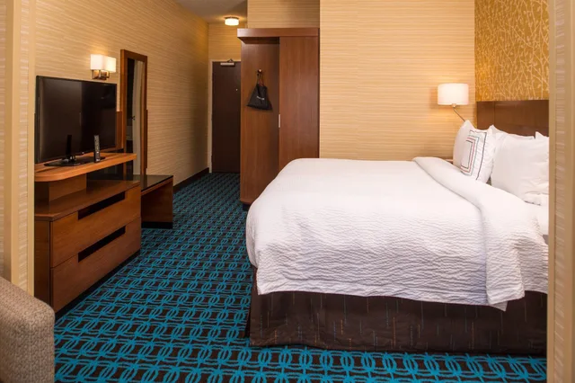 جناح بسرير كينج، Fairfield Inn Suites St Louis Westport 2/4