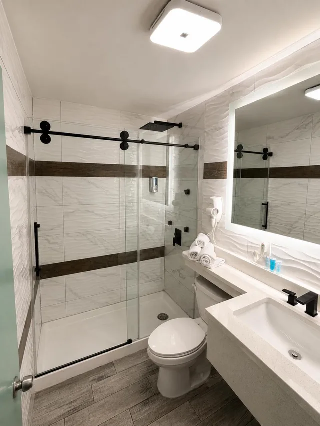 غرفة ديلوكس بسرير مزدوج، Hotel OPUS Bronx Near Bay Plaza Mall 5/6