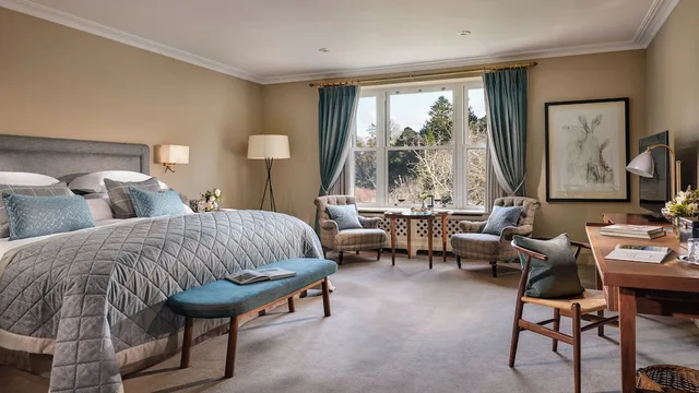 غرفة سوبيريور ديلوكس بسرير كينج، Sheen Falls Lodge 1/1