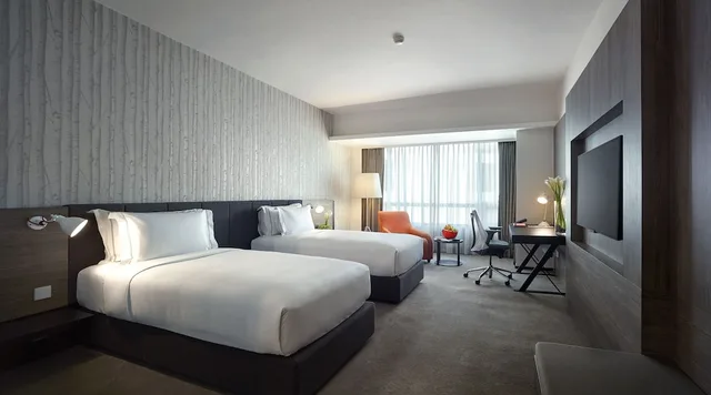 Deluxe room, G Hotel Gurney 1/3