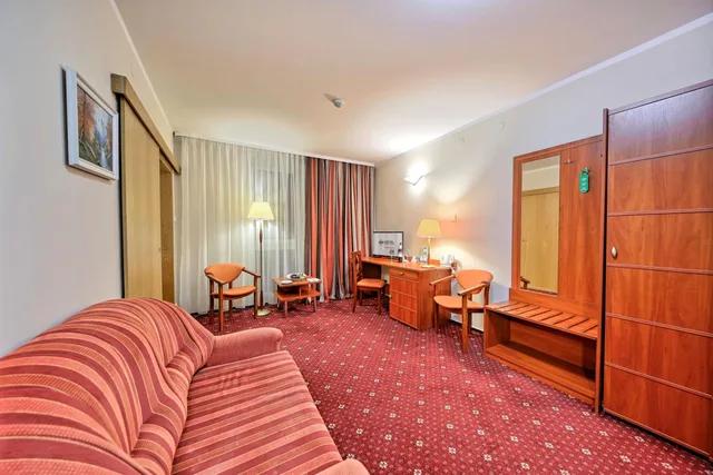 Apartment, Queen Bed, Gromada Hotel Warsaw Center 3/4