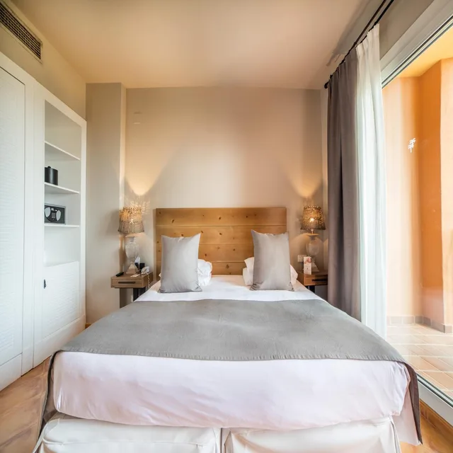 Superior, Double Bed, Balcony or Terrace، Ona Lomas Village - La Manga Club 2/4