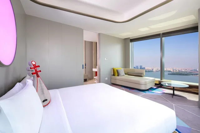 جناح استوديو بسرير كينج بإطلالة على البحيرة بغرفة نوم واحدة، W Suzhou 2/10
