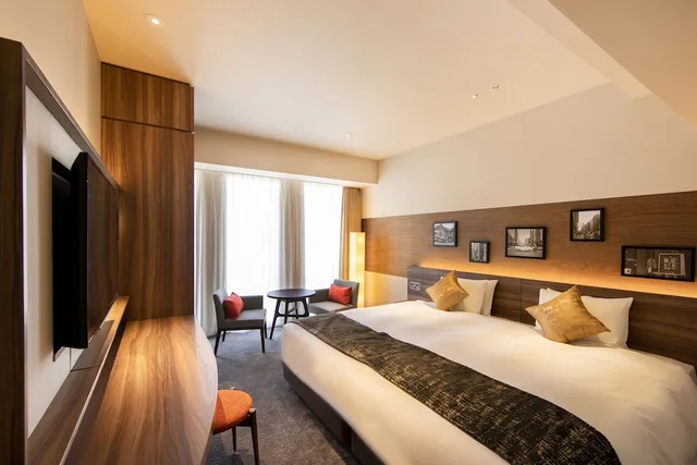 غرفة بريميير بسرير كينج في طابق مرتفع، Karaksa Hotel Premier Tokyo Ginza 1/4