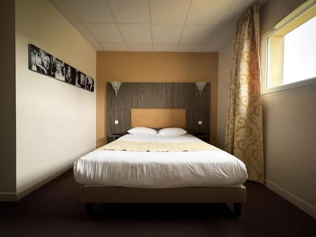 غرفة قياسية بسرير مزدوج، Hotel the Originals La Souterraine Alexia 2/10