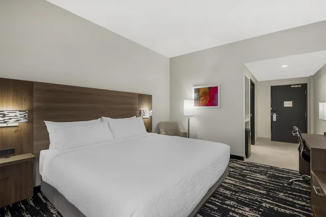 غرفة قياسية بسرير كينج لذوي الإعاقة، Best Western Plus Gilbert/Mesa 1/8