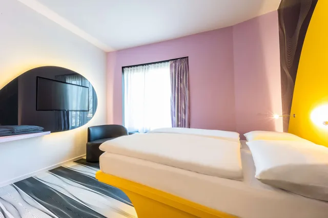 Design, Comfort, King Bed, Prize by Radisson, Bonn City 1/5
