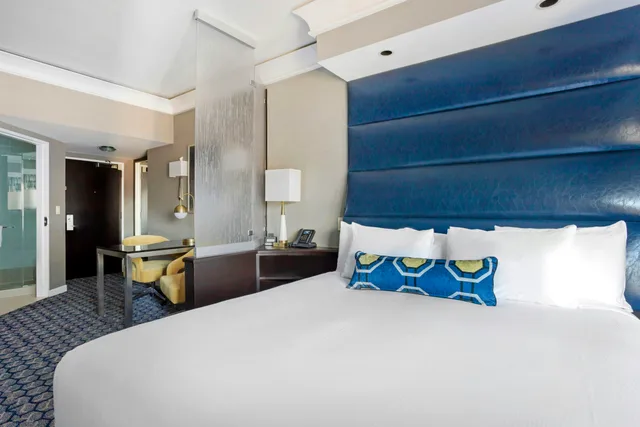 Studio, King Bed, Accessible, Hilton Club New York 2/4