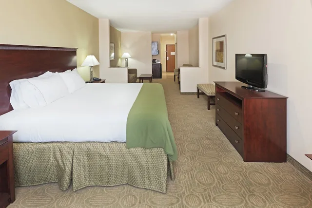 جناح بسرير كينج لذوي الإعاقة، Holiday Inn Express Suites Brownfield 2/2