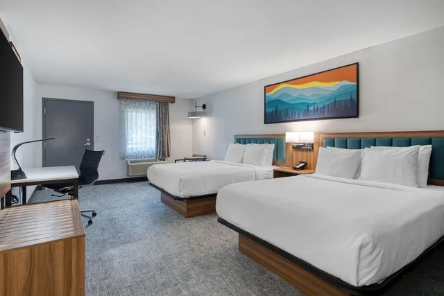 Standard, 2 Queen Beds, Best Western Johnson's Inn Downtown Gatlinburg 1/8