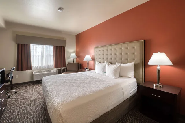 غرفة قياسية بسرير كينج، Best Western Northwest Lodge 8/10