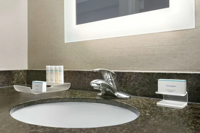 Suite, 2 Queen Beds, Homewood Suites by Hilton York 6/8