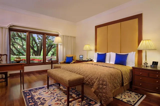 جناح تنفيذي بسرير كينج، The Oberoi Bengaluru 1/2