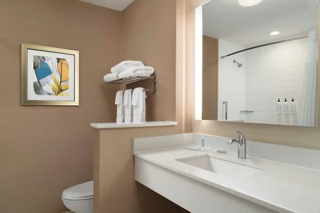 غرفة بسريرين كوين، Fairfield Inn Suites London 3/5