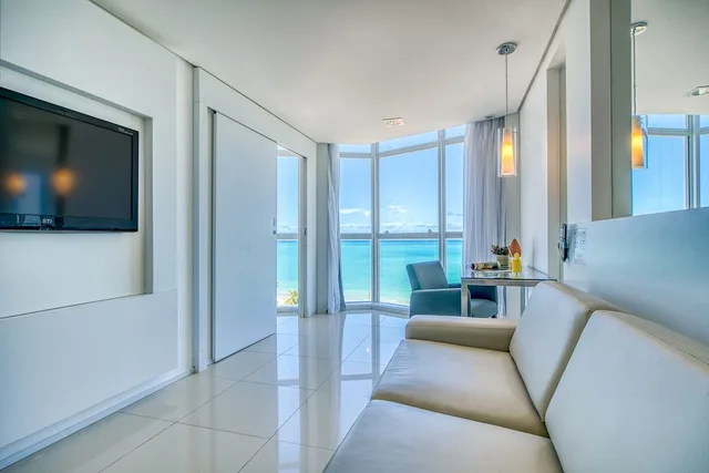 Master, Suite, Queen Bed, Sea Front, Sofa، Hotel Brisa Praia 2/4
