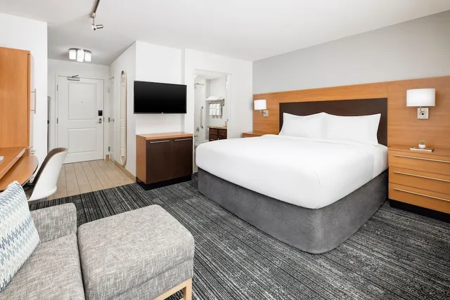 استوديو بسرير كينج مع أريكة، TOWNEPLACE SUITES ROSWELL 4/7