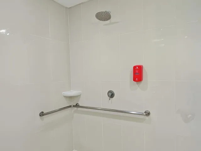 City, Queen Bed, Red Planet Cebu 9/9