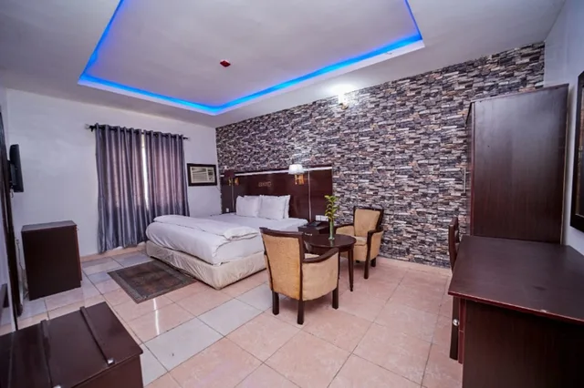 جناح رئاسي بسرير كوين، Eemjm Hotels And Suites Limited 4/4