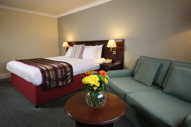 غرفة تنفيذية بسرير مزدوج، Citrus Hotel Coventry By Compass 2/2