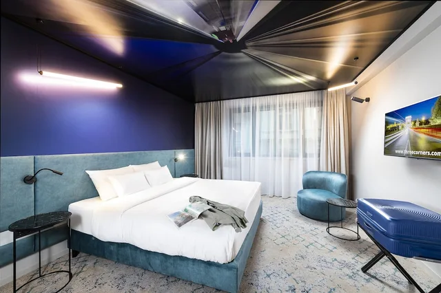 غرفة سوبيريور ثلاثية بسرير كوين وسرير فردي، Three Corners Downtown Hotel 3/8