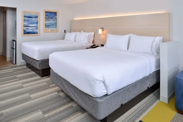 جناح بسريرين مزدوجين، Holiday Inn Express Suites Farmington Hills Detroit 2/5