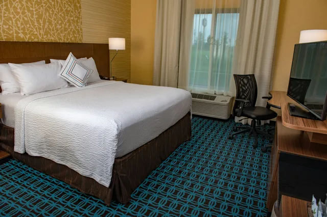 غرفة بسرير كينج، Fairfield Inn Suites Anderson 1/2