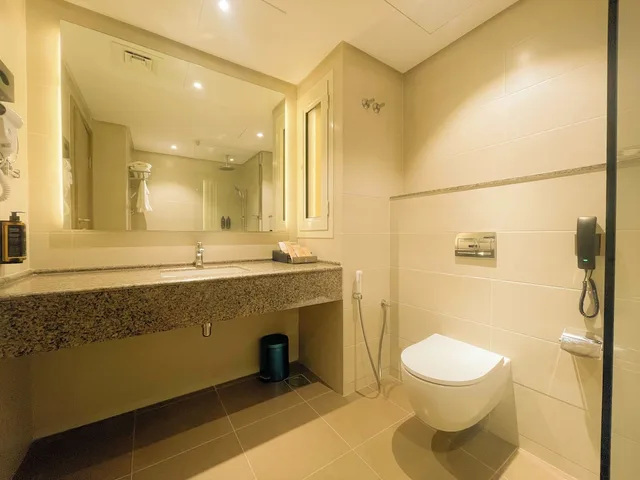 غرفة ديلوكس بسرير كينج بإطلالة على الجبل، Mercure Muscat 4/4
