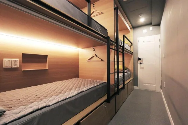 غرفة قياسية رباعية بحمام مشترك، Blueboat Hostel Jeonju 1/1