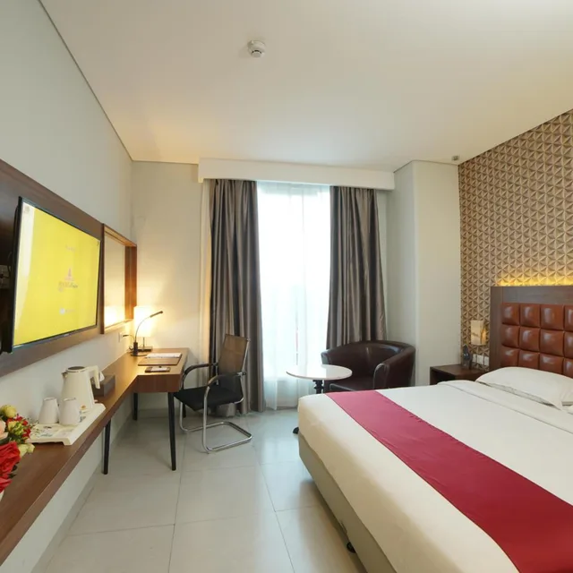 Deluxe, Double Bed, Pakons Prime Hotel 1/4