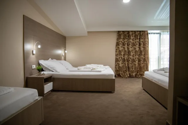 غرفة عائلية، Hotel Narenta 5/8