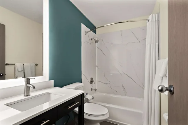 Upgrade, Suite, 2 Queen Beds, Sofa، Sleep Inn Kelso Longview 5/7