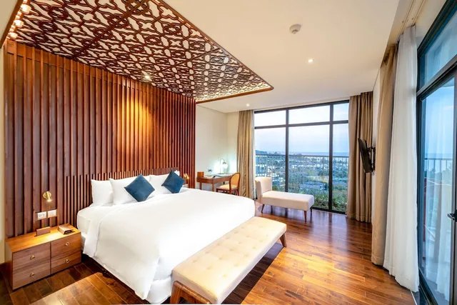 جناح رئاسي بسرير كينج وسرير كوين وسريرين منفصلين بشرفة بـ3 غرف نوم بمنطقة جلوس، Best Western Premier Sonasea Phu Quoc 3/15