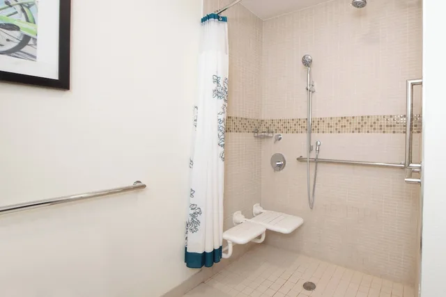 جناح بسرير كينج بغرفة نوم واحدة مع أريكة، Residence Inn Jacksonville Butler Boulevard 6/6