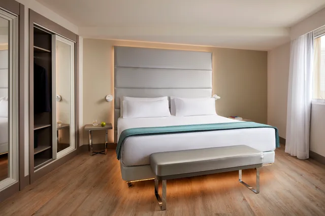 غرفة عائلية بشرفة، NH Madrid Zurbano 1/2