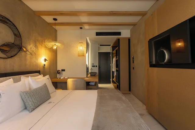Executive, Queen Bed, Outdoor Jetted Tub، Santo Mangata Boutique Hotel & Spa - Adults Only 6/10