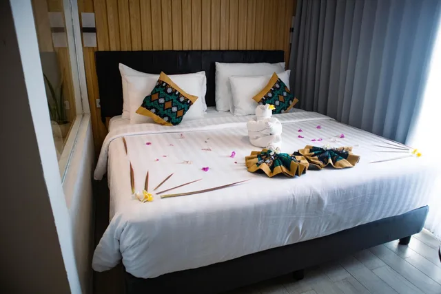 Executive, Suite, Raja Hotel Kuta Mandalika Resort & Convention 2/10