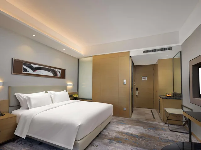 غرفة ديلوكس بسرير كينج، Grand Mercure Jinan Sunshine 4/7