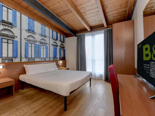 غرفة بسرير كوين لذوي الإعاقة، B&B Hotel Verona 1/10