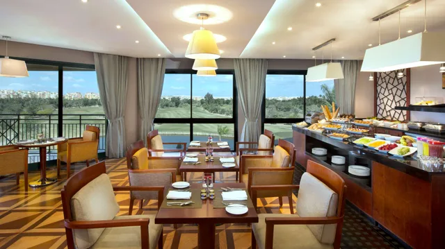 Executive, Single, Hilton Pyramids Golf Resort 2/12
