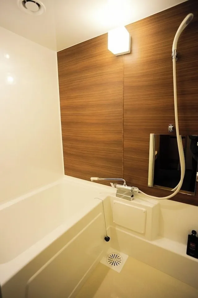 غرفة يابانية بفرشتي فوتون بحمام خاص، Watazen Ryokan 3/3