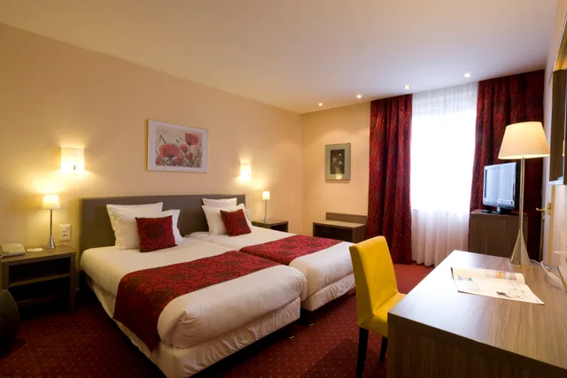 غرفة سوبيريور بسرير مزدوج أو سريرين منفصلين، Grand Hotel Bristol 2/2