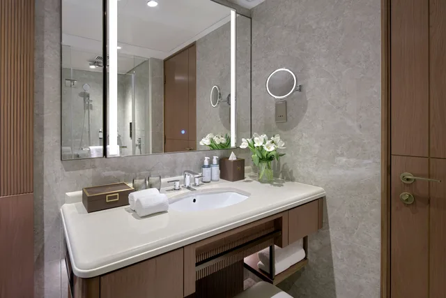 غرفة بريميوم بسرير كينج بإطلالة على المدينة، Hopewell Hotel 5/6