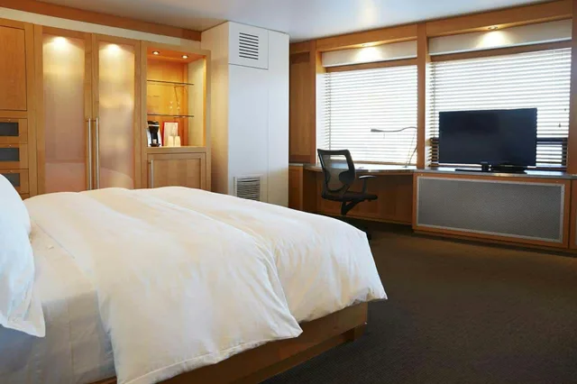 غرفة بسرير كوين، Hotel Alt Quebec 1/4