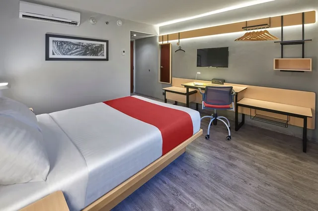 Room, Queen Bed, City Express by Marriott San Luis Potosi Zona Universitaria 1/10