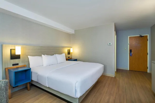 غرفة سوبيريور بسرير كينج، Comfort Inn Gatineau 7/10